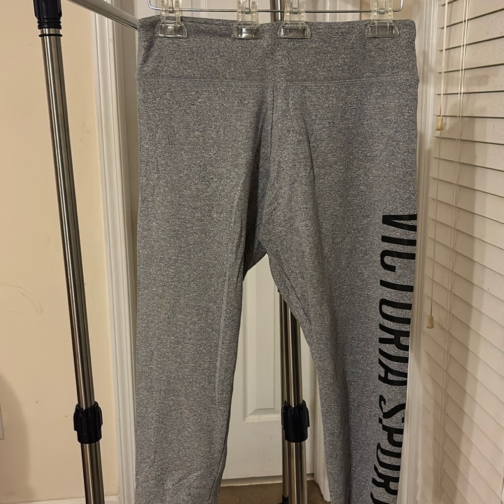 Women’s activewear